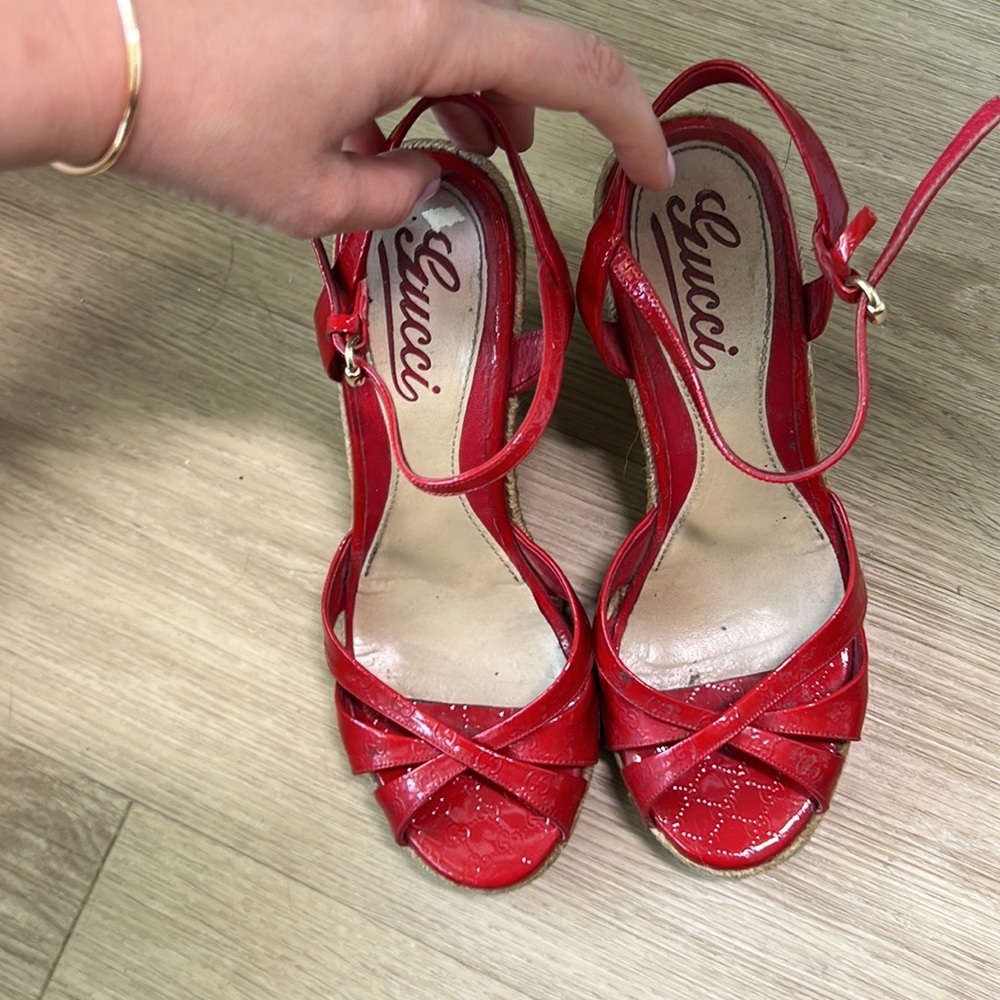 Red Gucci platform sandals siz 36.5